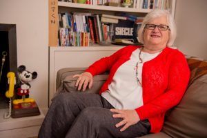 genevieve-bouche-avec-mickey-mouse