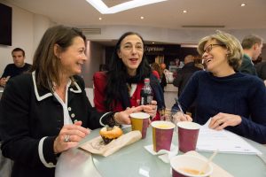 ©Gaël Dupret, France, Boulogne-Billancourt le 11-10-2016 : Média Training chez TF1 pour le concours Femmes en Vue de VoxFemina Photo : petit déjeuner des lauréates avec Virginie Le Mée (Direction des Risques et du Contrôle Interne chez MACSF et présidente de la Commission « Analyse des Risques » de la Fédération Française de lAssurance), Caroline Lisfranc (fondatrice et présidente de CL Premium, créatrice d'objets de mode), Séverine Herlain (CEO de Vianeo) , Breakfast of Winners with : Virginie Le Mee (Internal Control and Risk Directorate at MACSF and President of the Commission "Risk Analysis" of the Fédération Française de lAssurance), Caroline Lisfranc (founder and president of CL Premium, designer fashion items), Séverine Herlain (CEO Vianeo),