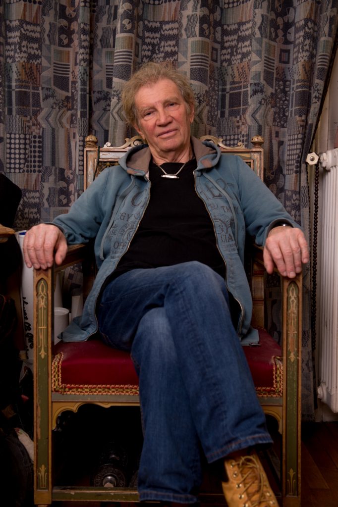 ©Gaël Dupret, France, Paris le 18-01-2017 : Portrait de Dirigeant Photo : Claude Quenault, ancient communicant pour le Parti Socialiste. Il a notamment travaillé pour Michel Rocard, Roger Bambuck et Alain Calmat. Il a mis en place les projets "Cap sur lAvenir" et "Un train pour la paix" ainsi que la nouvelle confédération des MJC - Maison des Jeunes et de la Culture. Claude Quenault, former communicator for the Socialist Party. He has worked for Michel Rocard, Roger Bambuck and Alain Calmat. It has implemented projects "Moving Forward" and "A train for peace" and the new confederation of MJC - House of Youth and Culture. Claude Quenault, former communicator for the Socialist Party. He has worked for Michel Rocard, Roger Bambuck and Alain Calmat. It has implemented projects "Moving Forward" and "A train for peace" and the new confederation of MJC - House of Youth and Culture.