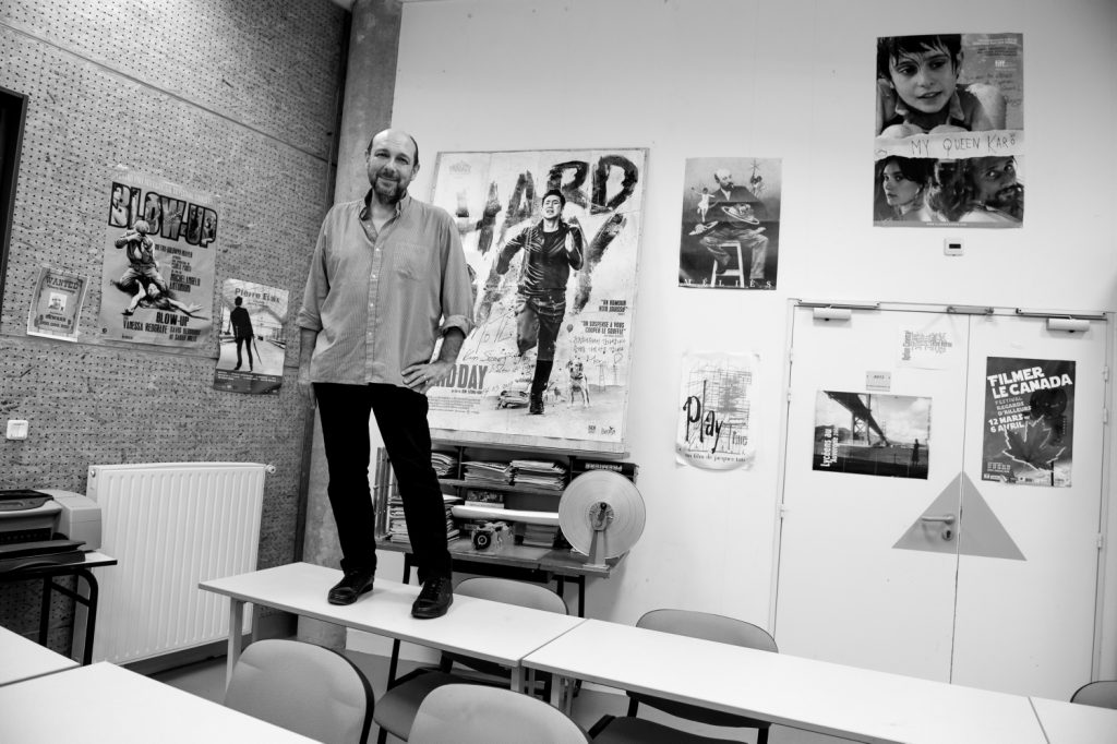 ©Gaël Dupret, France, Dreux le 19-06-2017 : Thierry Méranger Photo : Thierry Méranger, professeur de cinéma au lycée Rotrou, fondateur du Festival du Film de Dreux "Regards d'Ailleurs" et journaliste aux Cahiers du Cinéma. Thierry Méranger, film teacher at Rotrou high school, founder of the Dreux Film Festival "Regards d'Ailleurs" and journalist at Cahiers du Cinéma.