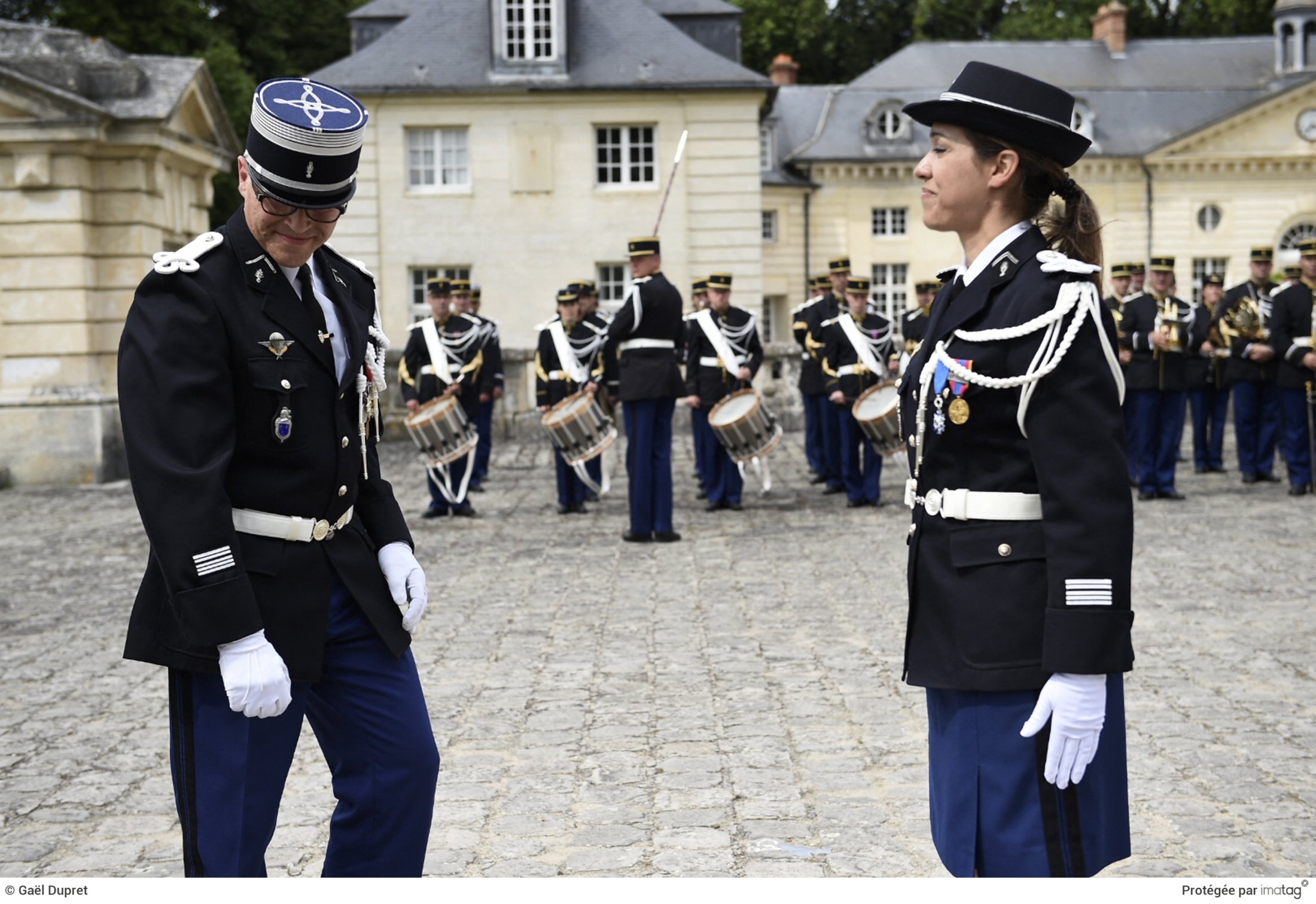 Cérémonie de pasation de commandement de l'unité de Gendarmerie départementale de l'Essonne prise par la colonelle Karine LEJEUNE