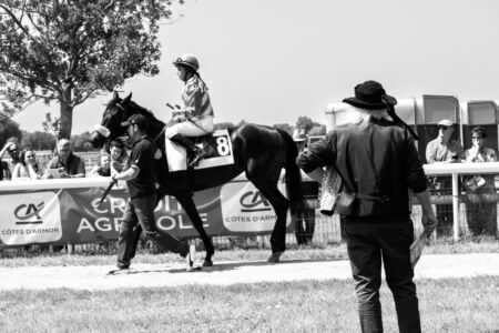 Courses de Rostrenen à l'hippodrome de Quenropers